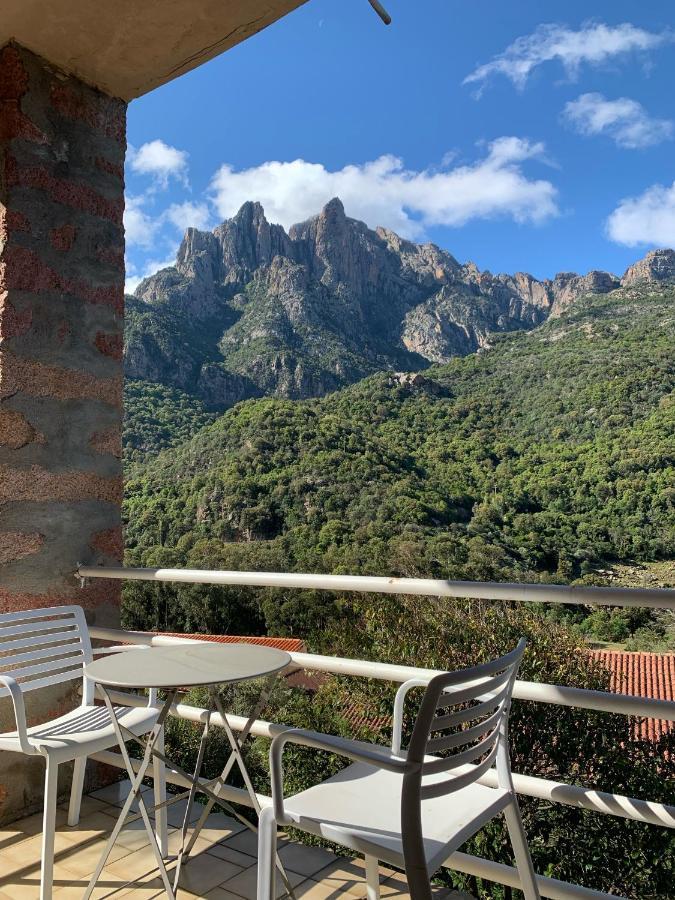 Hotel Colombo- Porto Corse Zewnętrze zdjęcie
